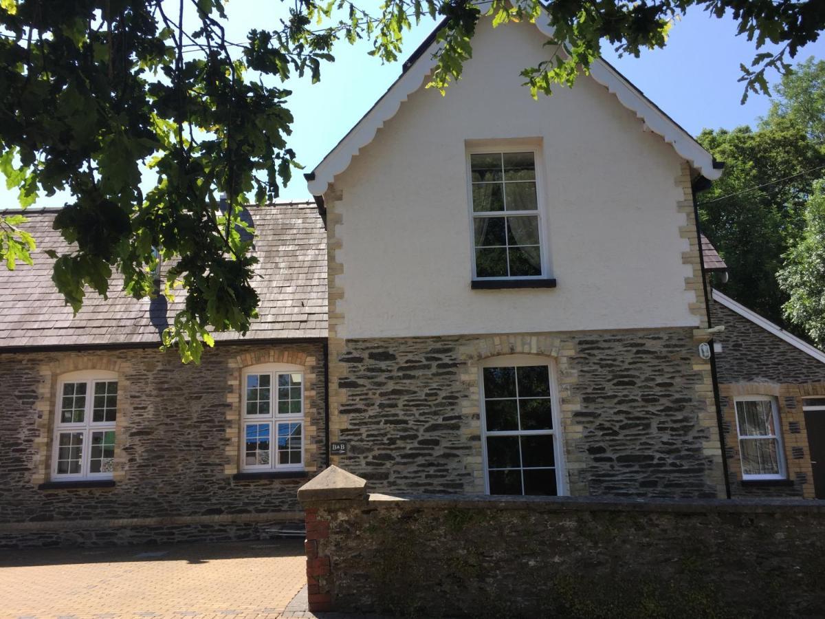 Old School B & B Pencader (Carmarthenshire) Exterior foto